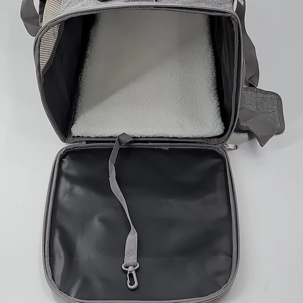 Pet Portable Carrier NWOT